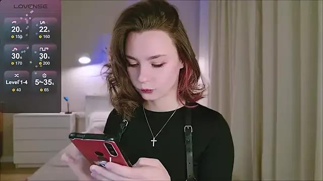 Girls: discover live performances with matured cam models, from teasing to fixations, in a variety of stunning live sex cams.