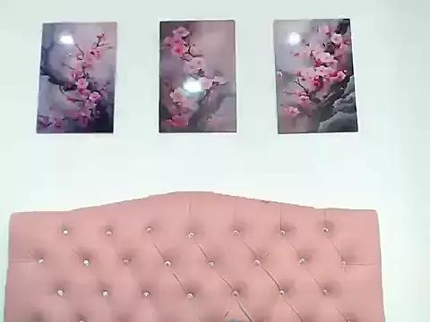 pinky_f00x from StripChat is Freechat