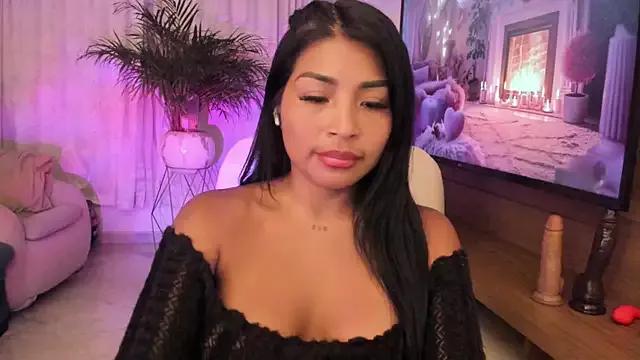 Pocahontascute_33 from StripChat is Freechat