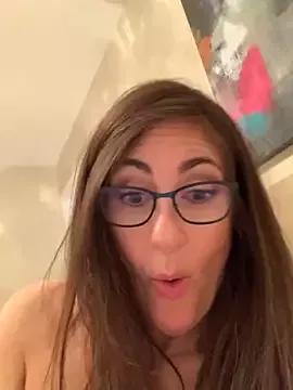 Girls: discover live performances with matured cam models, from teasing to fixations, in a variety of stunning live sex cams.