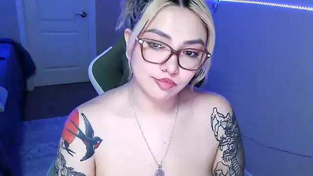 Pumpkin_bunny from StripChat is Freechat