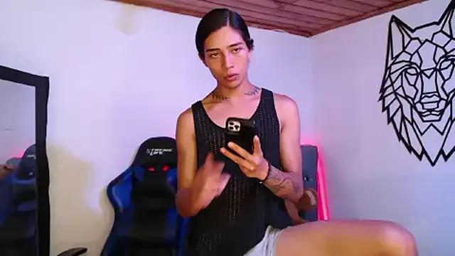 Pupy_Wolf from StripChat