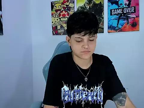 Pussyboy_ from StripChat is Freechat