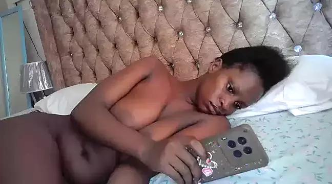 Queen-flozy from StripChat