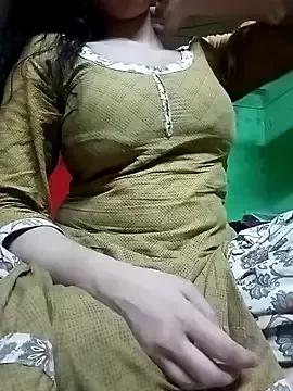 Queen-pari from StripChat