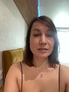 Girls: discover live performances with matured cam models, from teasing to fixations, in a variety of stunning live sex cams.