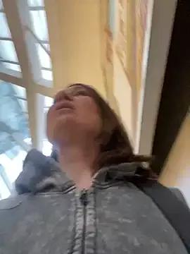 Queen_Dance from StripChat