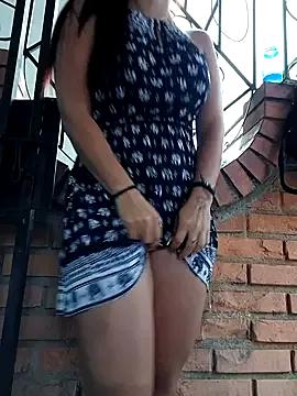 Girls: discover live performances with matured cam models, from teasing to fixations, in a variety of stunning live sex cams.