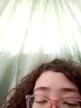 QueenEster from StripChat