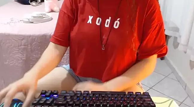 QueenEster from StripChat