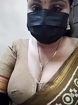queenlakshana from StripChat