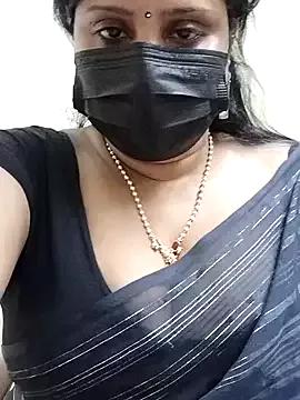 queenlakshana from StripChat