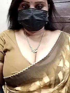 queenlakshana from StripChat