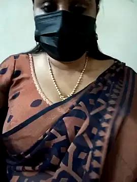 queenlakshana from StripChat