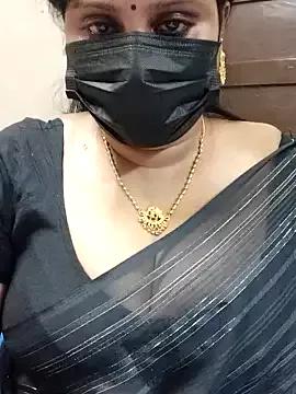 queenlakshana from StripChat