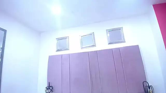 QueenMatturex from StripChat is Freechat