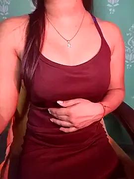 Girls: discover live performances with matured cam models, from teasing to fixations, in a variety of stunning live sex cams.