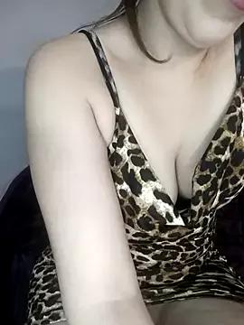 rababe33 from StripChat