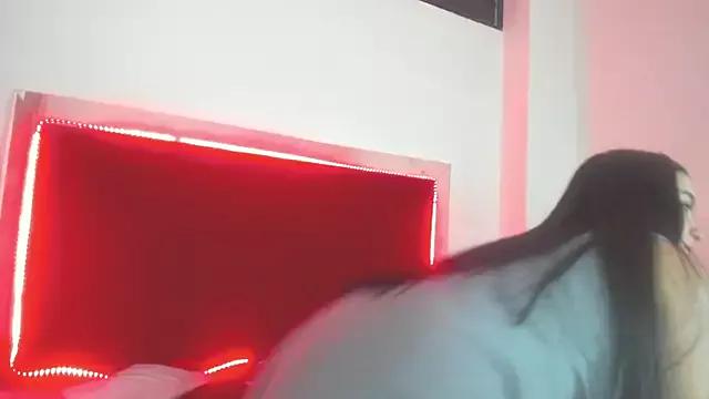 Girls: discover live performances with matured cam models, from teasing to fixations, in a variety of stunning live sex cams.