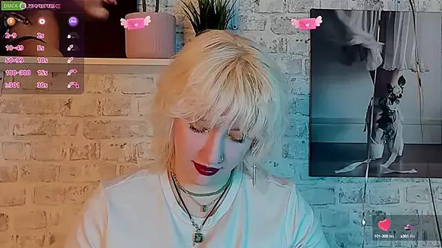 Girls: discover live performances with matured cam models, from teasing to fixations, in a variety of stunning live sex cams.