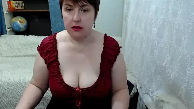 Girls: discover live performances with matured cam models, from teasing to fixations, in a variety of stunning live sex cams.