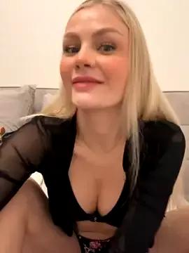 RayaMayvii from StripChat