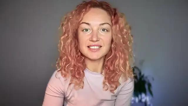 Redd_girl from StripChat