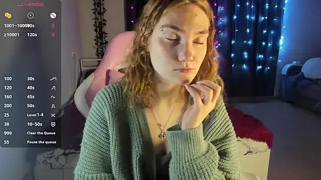 ReddHotPipper from StripChat