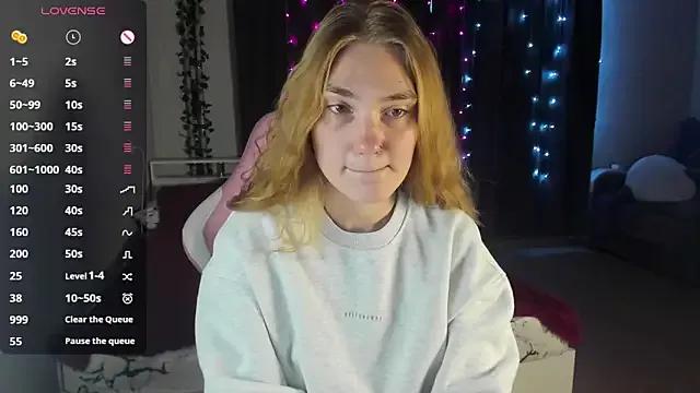 ReddHotPipper from StripChat