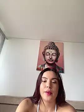Girls: discover live performances with matured cam models, from teasing to fixations, in a variety of stunning live sex cams.