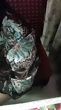 Reena_Darling from StripChat