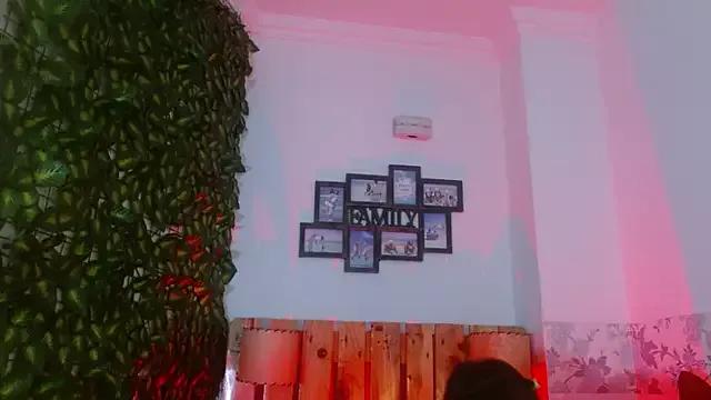 renata_allen from StripChat is Freechat