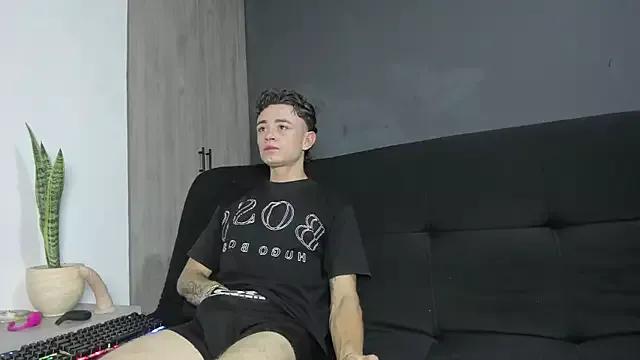 Richard_Velez_ from StripChat is Freechat