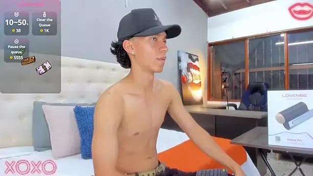 Girls: discover live performances with matured cam models, from teasing to fixations, in a variety of stunning live sex cams.