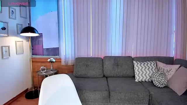 Girls: discover live performances with matured cam models, from teasing to fixations, in a variety of stunning live sex cams.