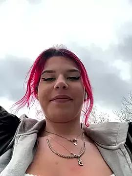 Girls: discover live performances with matured cam models, from teasing to fixations, in a variety of stunning live sex cams.