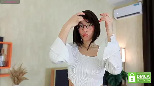 Girls: discover live performances with matured cam models, from teasing to fixations, in a variety of stunning live sex cams.