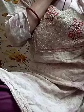 Ritika_ranii from StripChat