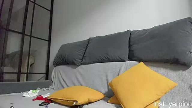 Girls: discover live performances with matured cam models, from teasing to fixations, in a variety of stunning live sex cams.