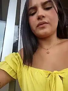 Rosa_Warreen_ from StripChat is Freechat