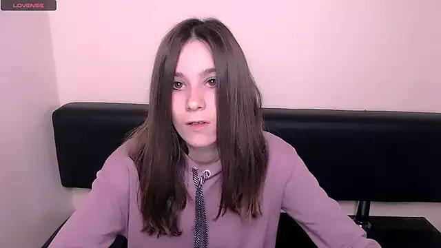 Girls: discover live performances with matured cam models, from teasing to fixations, in a variety of stunning live sex cams.
