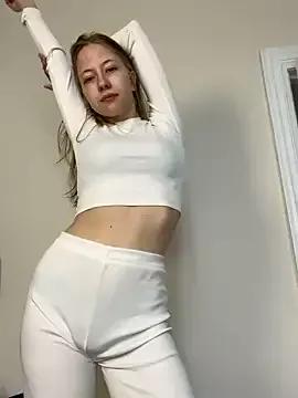 Girls: discover live performances with matured cam models, from teasing to fixations, in a variety of stunning live sex cams.