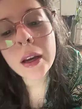Girls: discover live performances with matured cam models, from teasing to fixations, in a variety of stunning live sex cams.