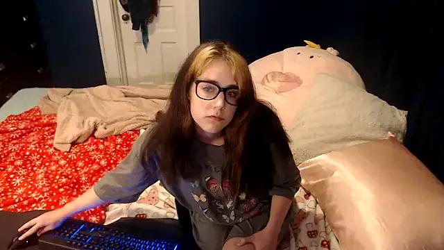 RubySmoke from StripChat is Freechat