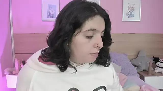 Girls: discover live performances with matured cam models, from teasing to fixations, in a variety of stunning live sex cams.