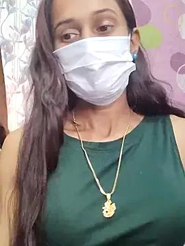 Saharaa from StripChat