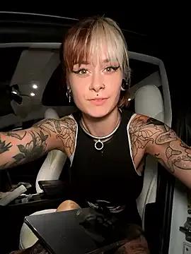 SallyDinosaur from StripChat
