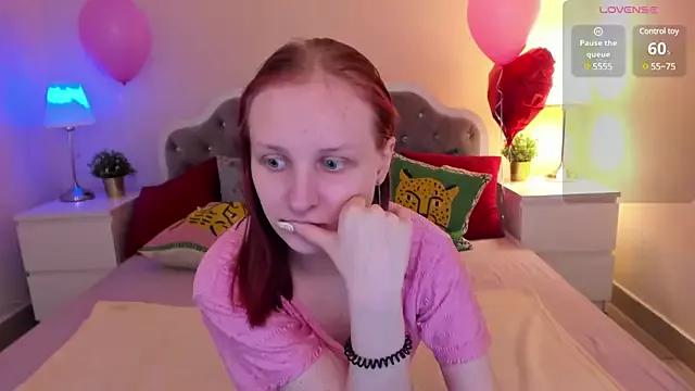 Girls: discover live performances with matured cam models, from teasing to fixations, in a variety of stunning live sex cams.