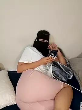 Girls: discover live performances with matured cam models, from teasing to fixations, in a variety of stunning live sex cams.