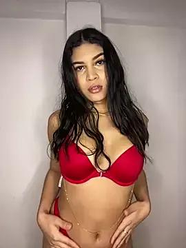 Samanta-Pink from StripChat is Freechat